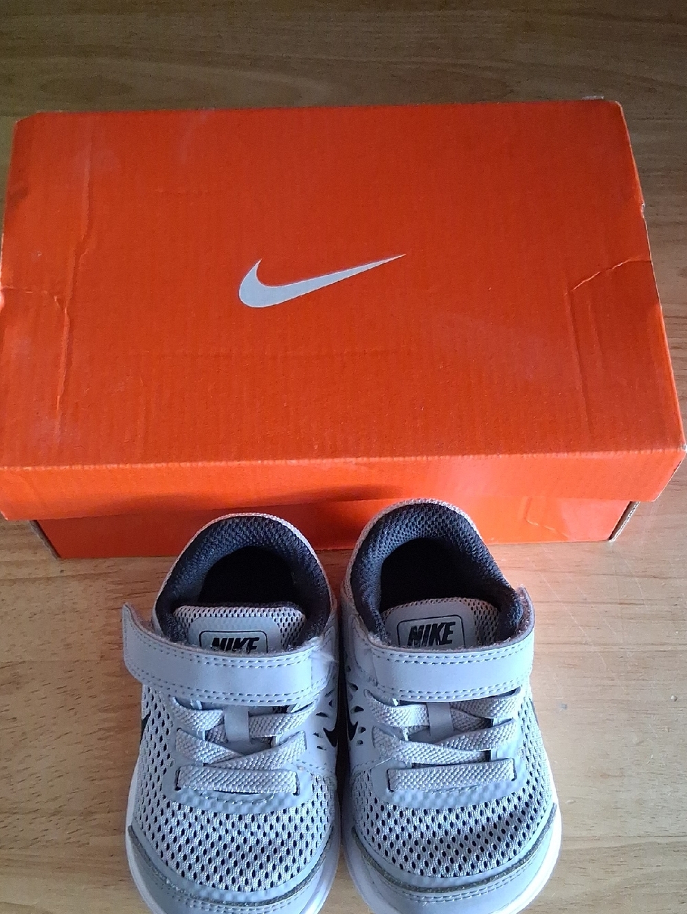 Nike Kids Grey and White Mesh Sneakers